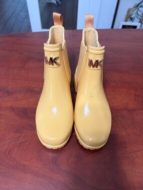 Michael Kors Yellow Logo Pull-On Kids Rain Boots